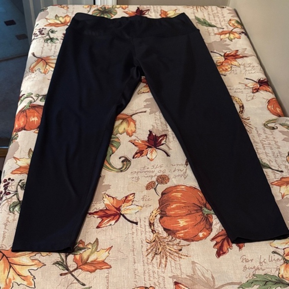 Women's Black High-Rise Leggings - Sleek Everyday Stretch